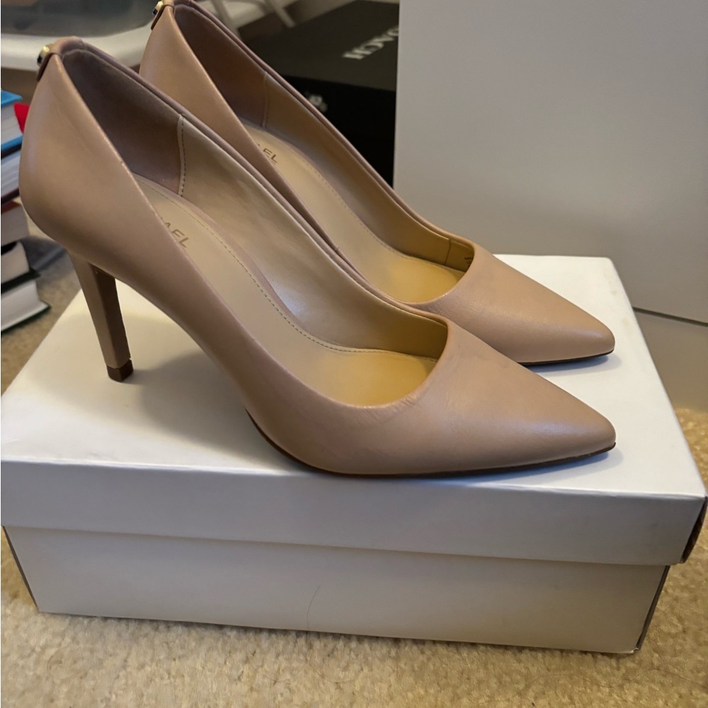 Michael Kors Pumps